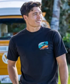 Volkswagen Ghia By The Ocean - Black Short Sleeve Crewneck T-Shirt